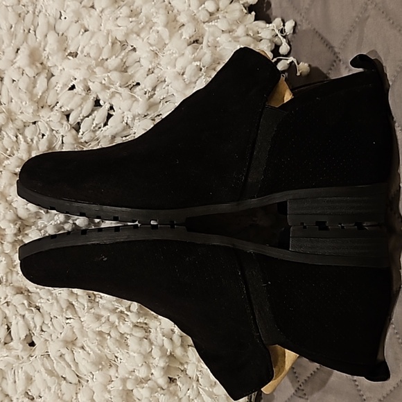 Dr. Scholl's Booties - Picture 10 of 16